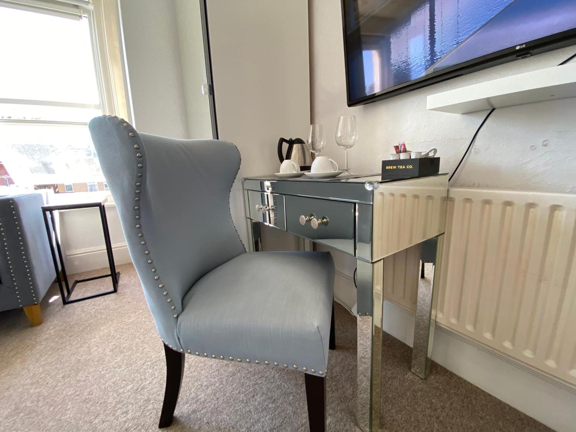 Seaside 5 min from beach ensuite room parking