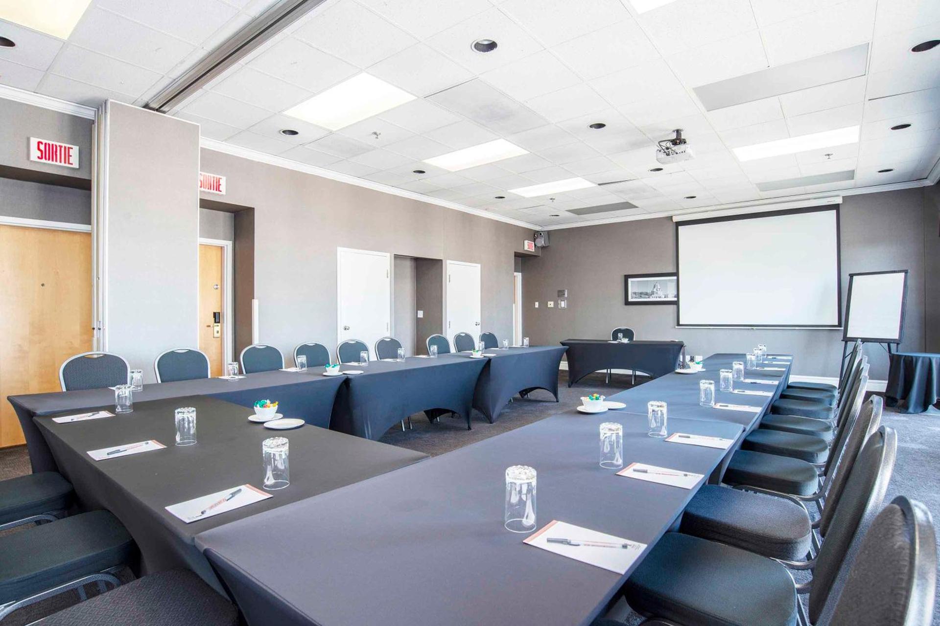 Meeting/conference room