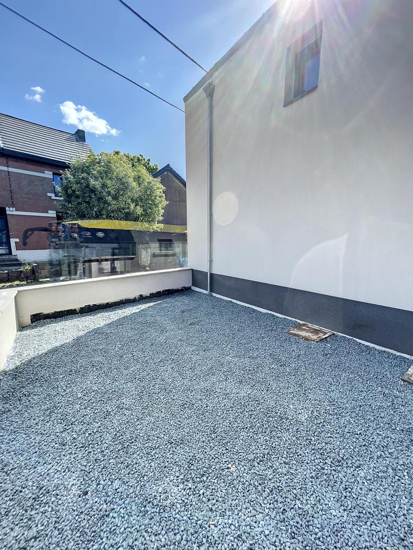 Albert 18 Brussels-charleroi-airport