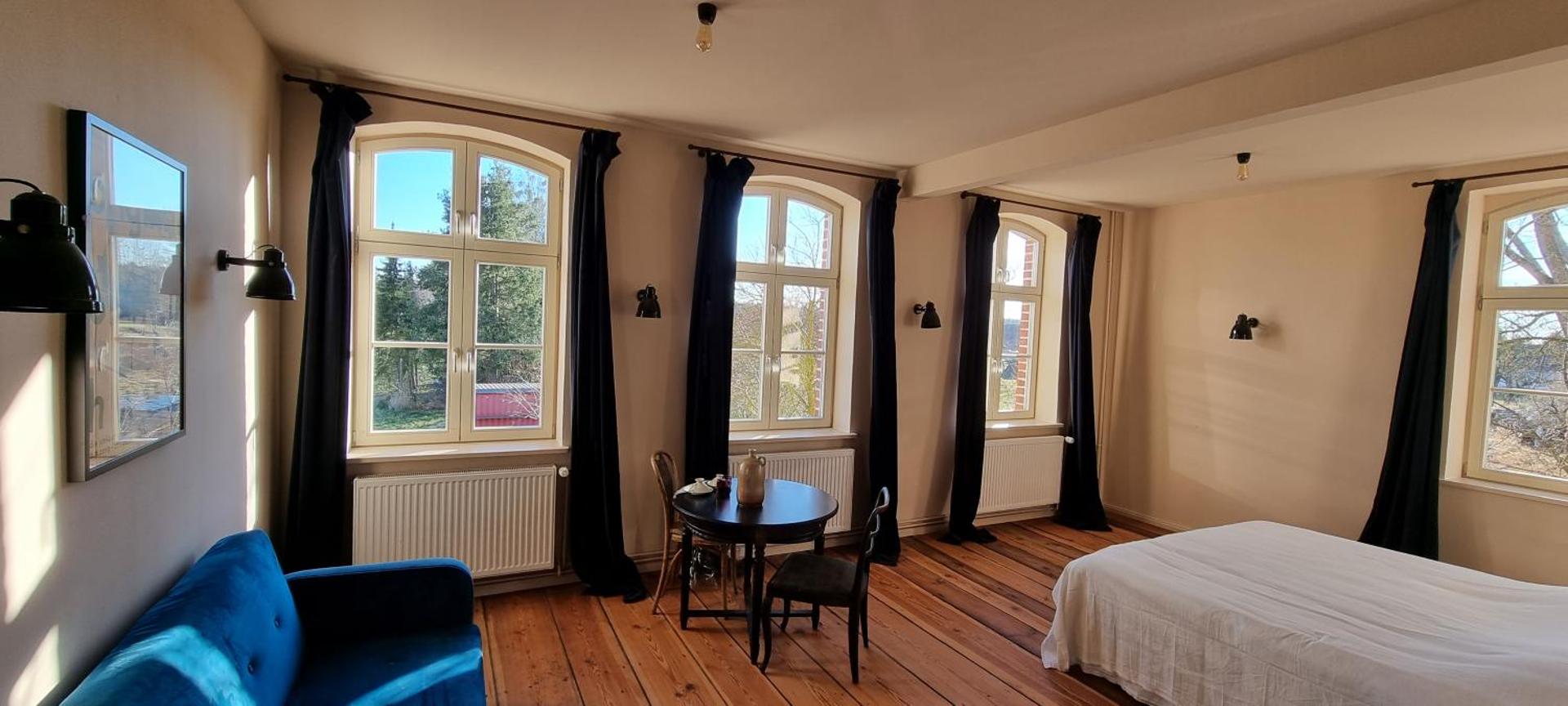 Photo of the whole room