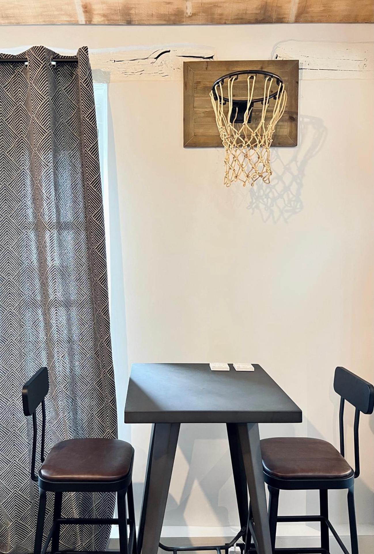 Les Suites de la Tour d'Embas