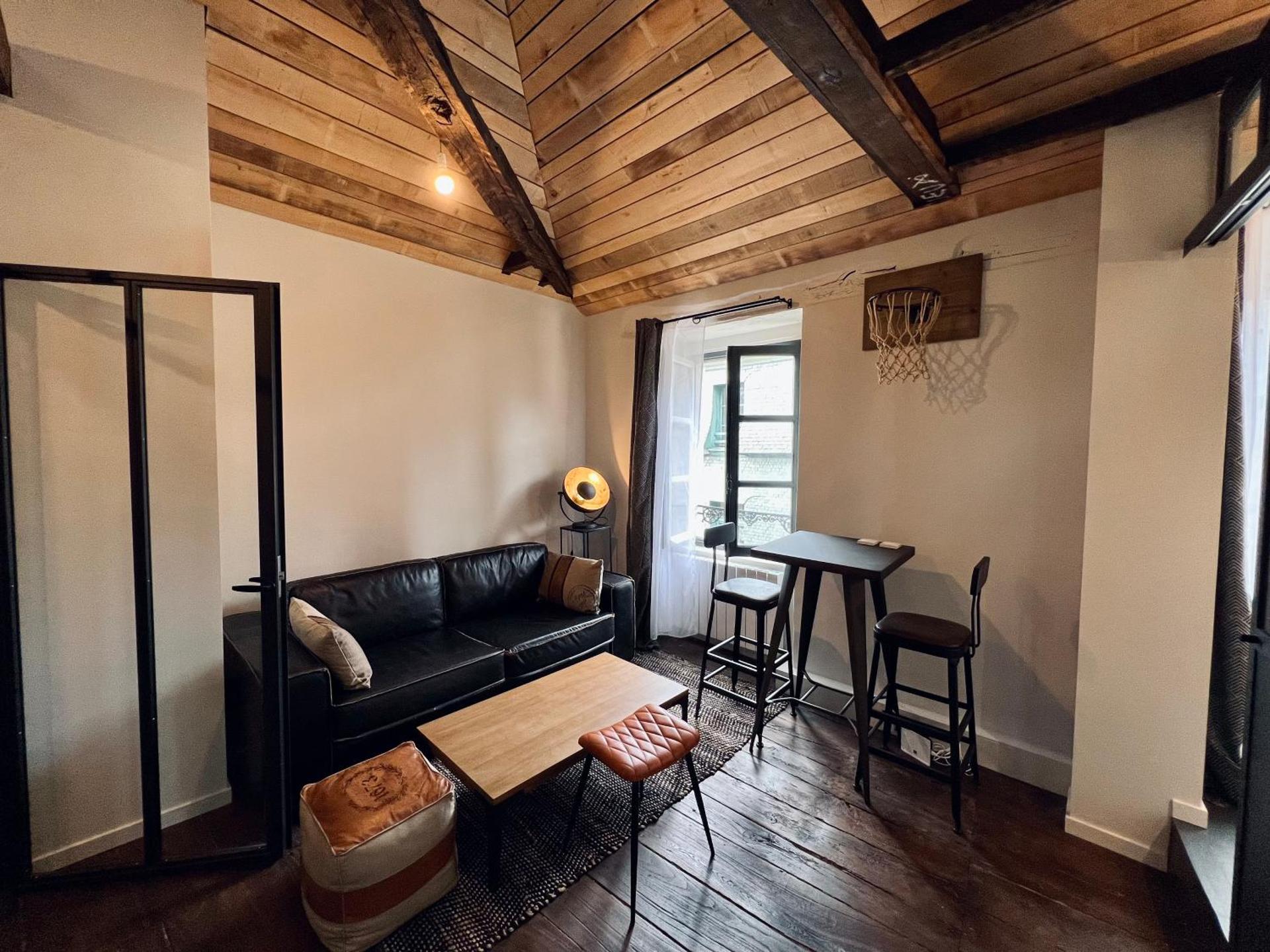 Les Suites de la Tour d'Embas