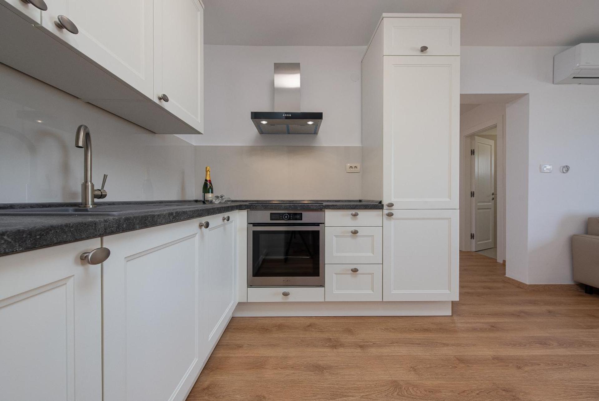 Two-Bedroom Deluxe Apartment with Balcony