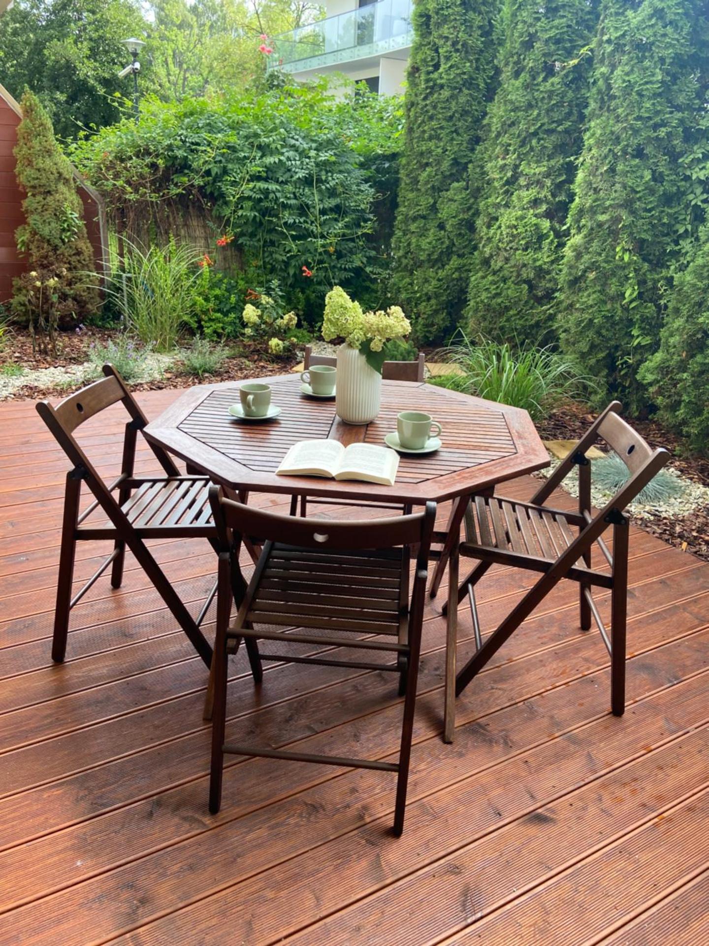 La Playa Apartament z ogródkiem