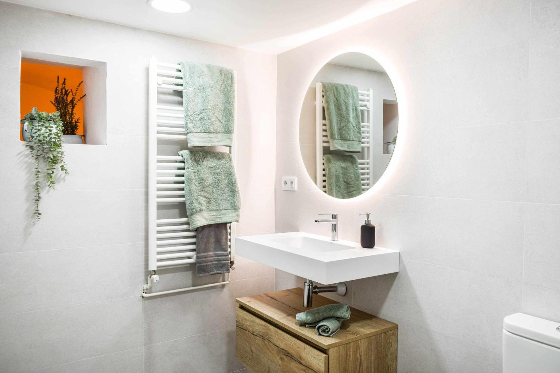 Casa Besalú - Estudio en el centro del pueblo