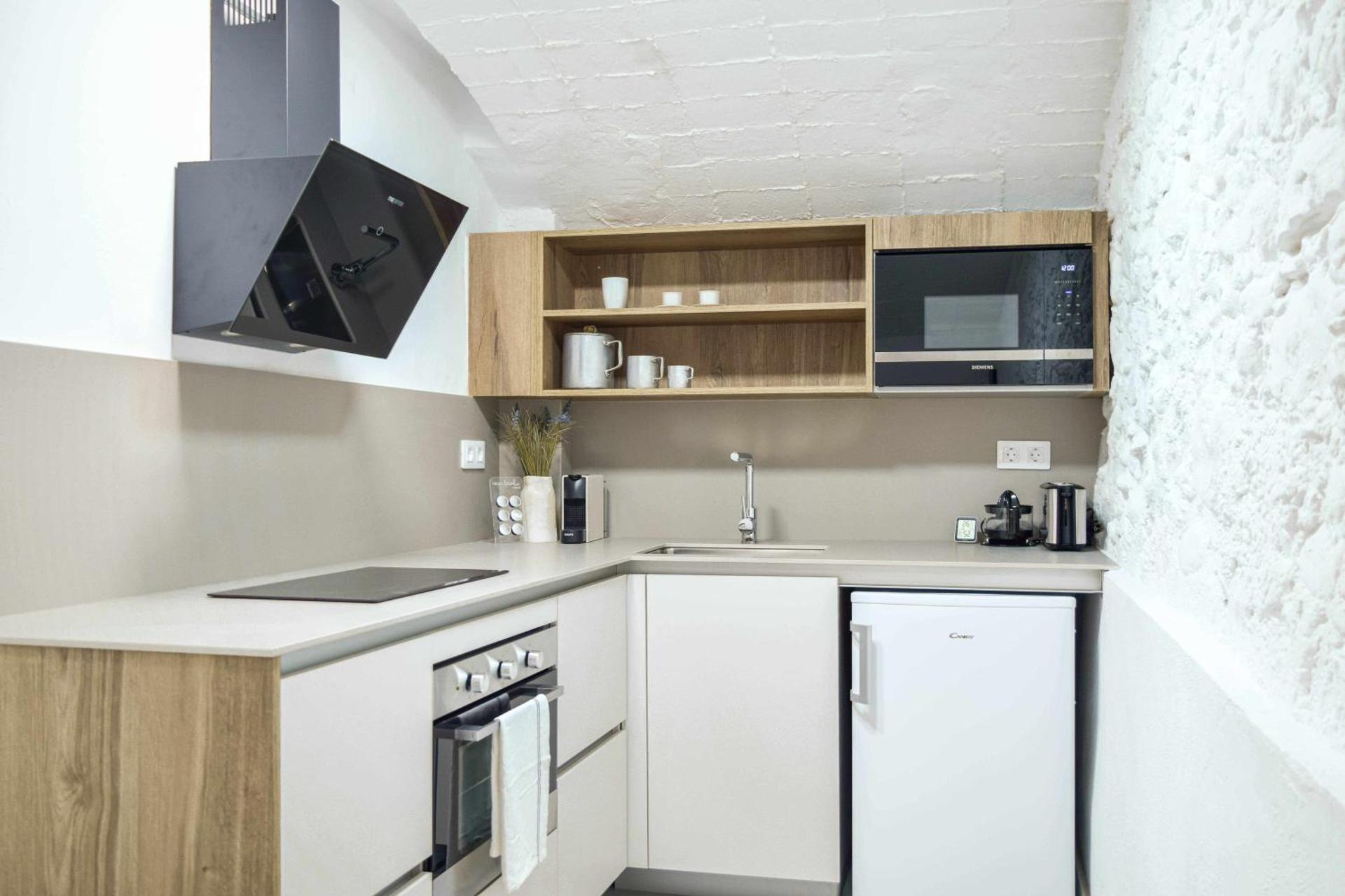 Casa Besalú - Estudio en el centro del pueblo