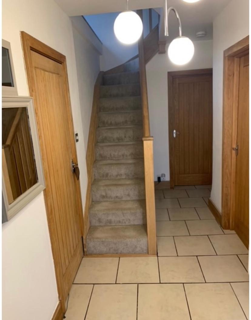 4 Bedroom house with parking, Near Safari Park