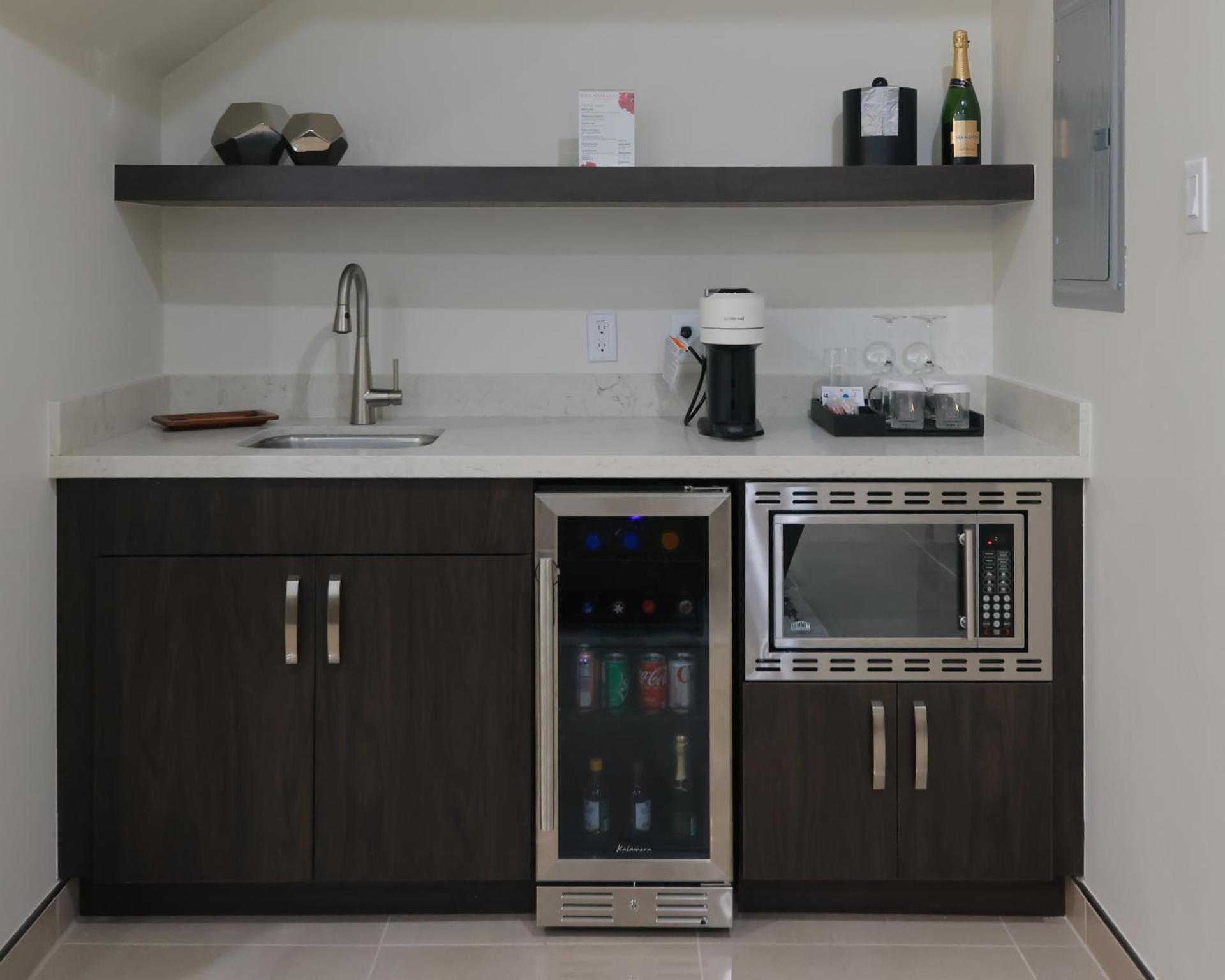 Kitchen or kitchenette