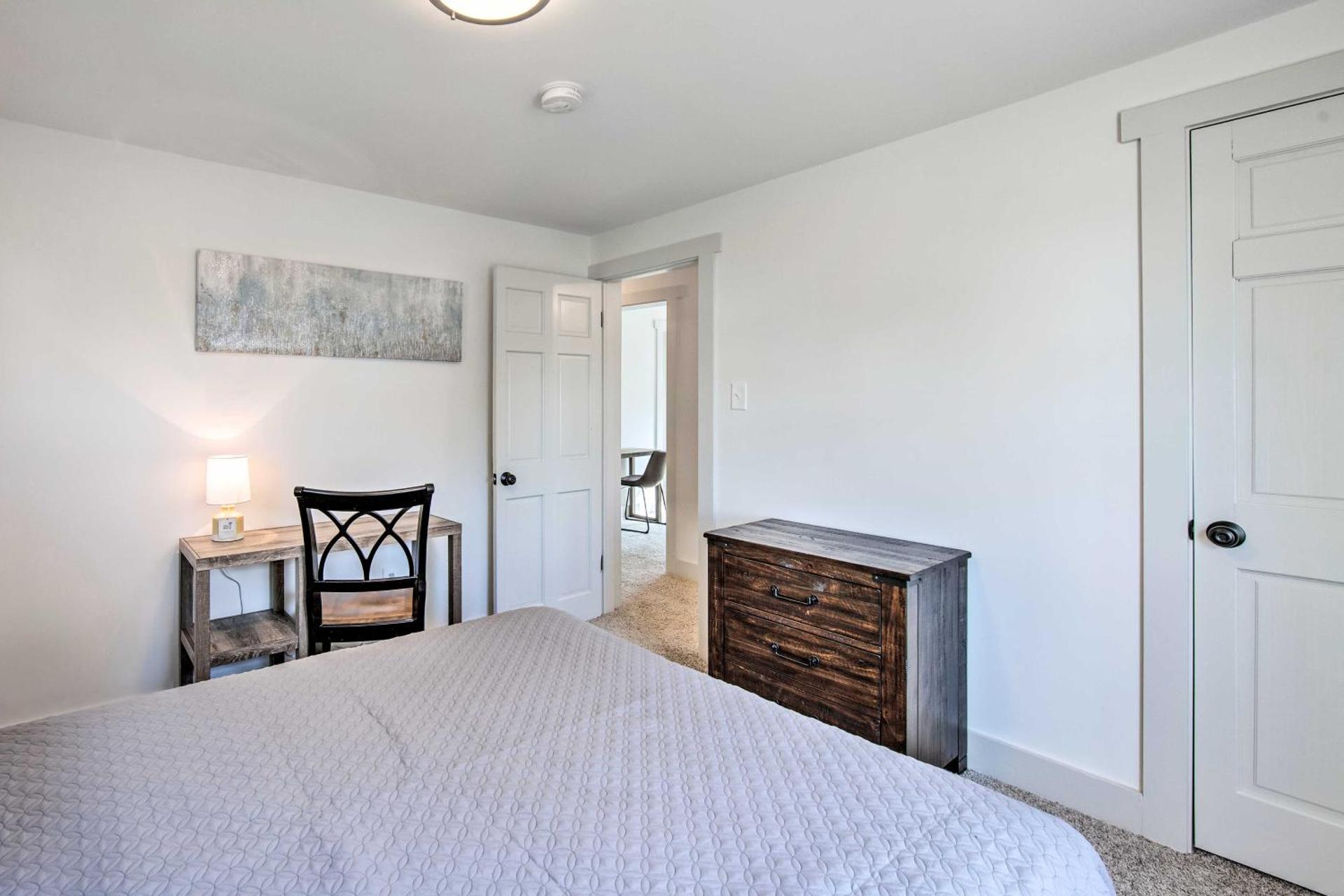 8 Mi to Dtwn Lancaster Home in Amish Country