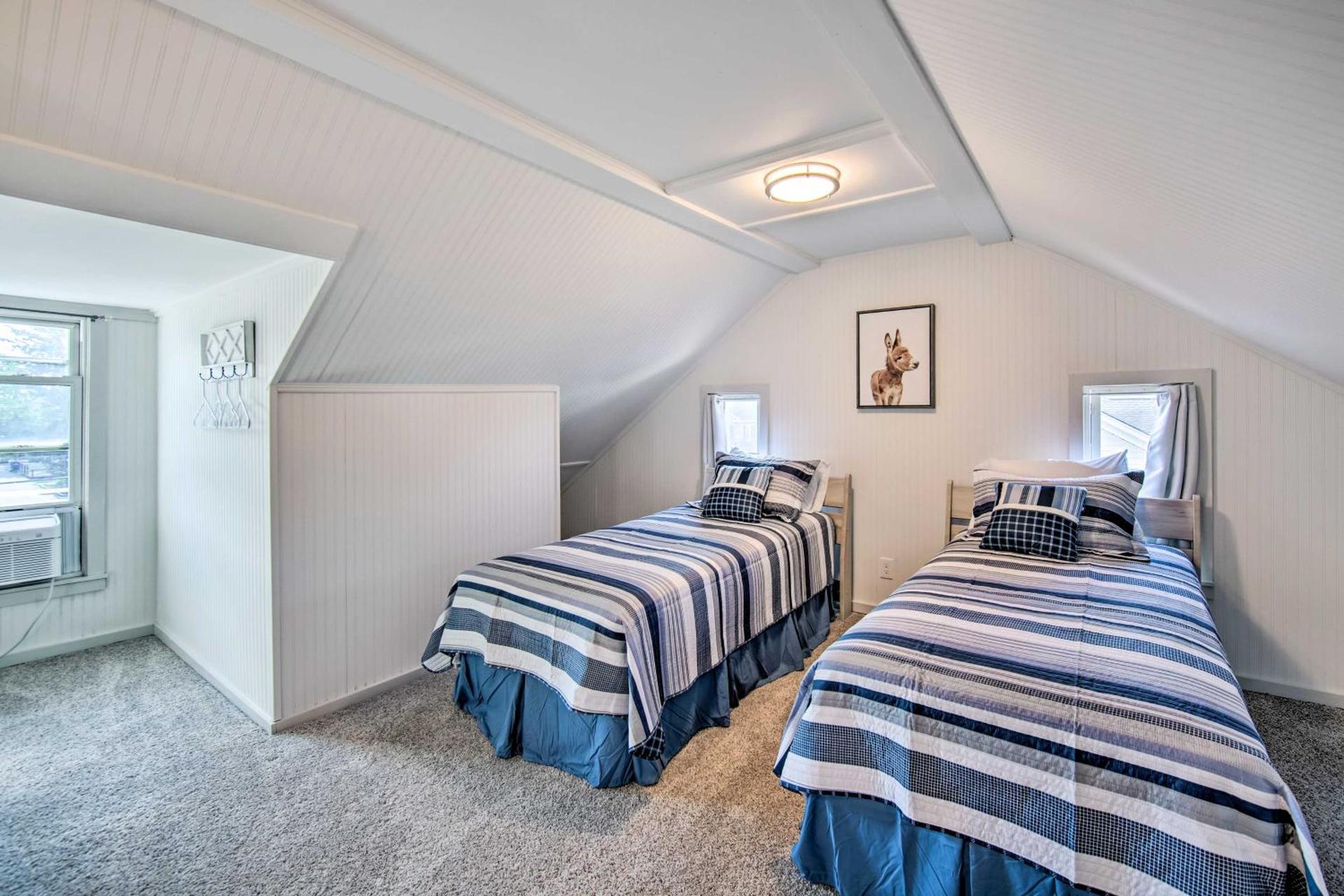 8 Mi to Dtwn Lancaster Home in Amish Country