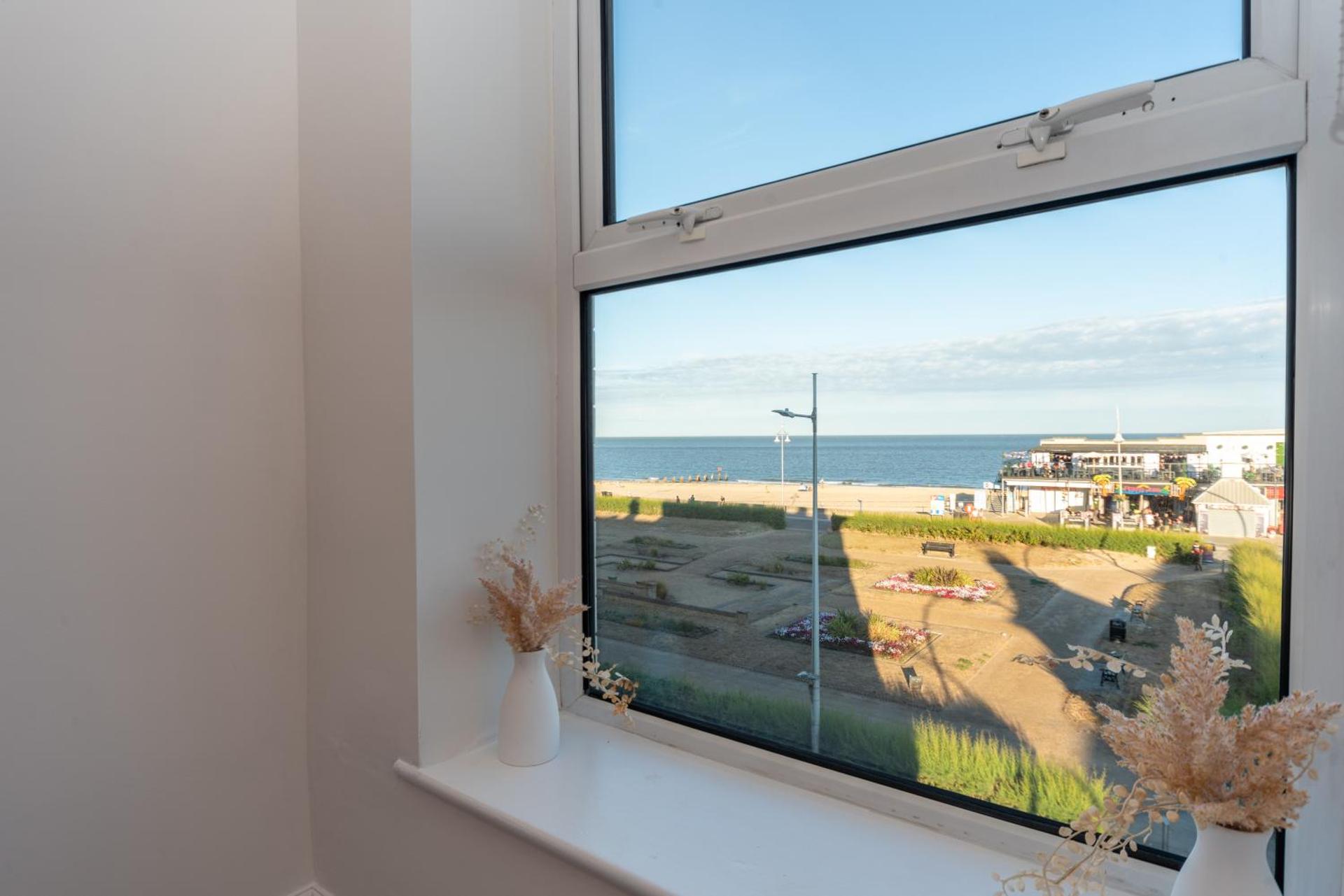 Sea Views Modern Two Bedroom Apartment