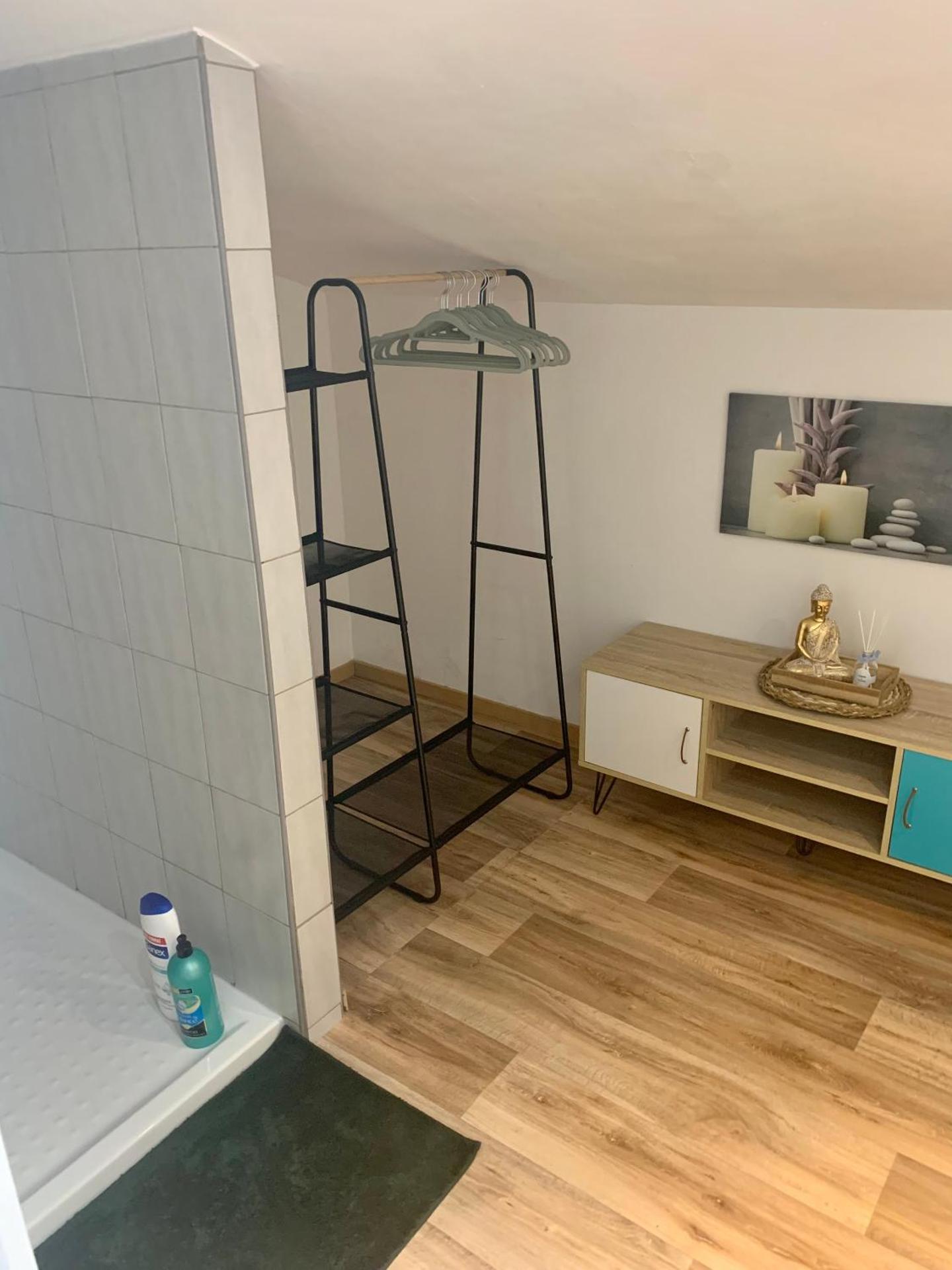 Chez SOPHIE, logement avec jacuzzi et salle cinéma