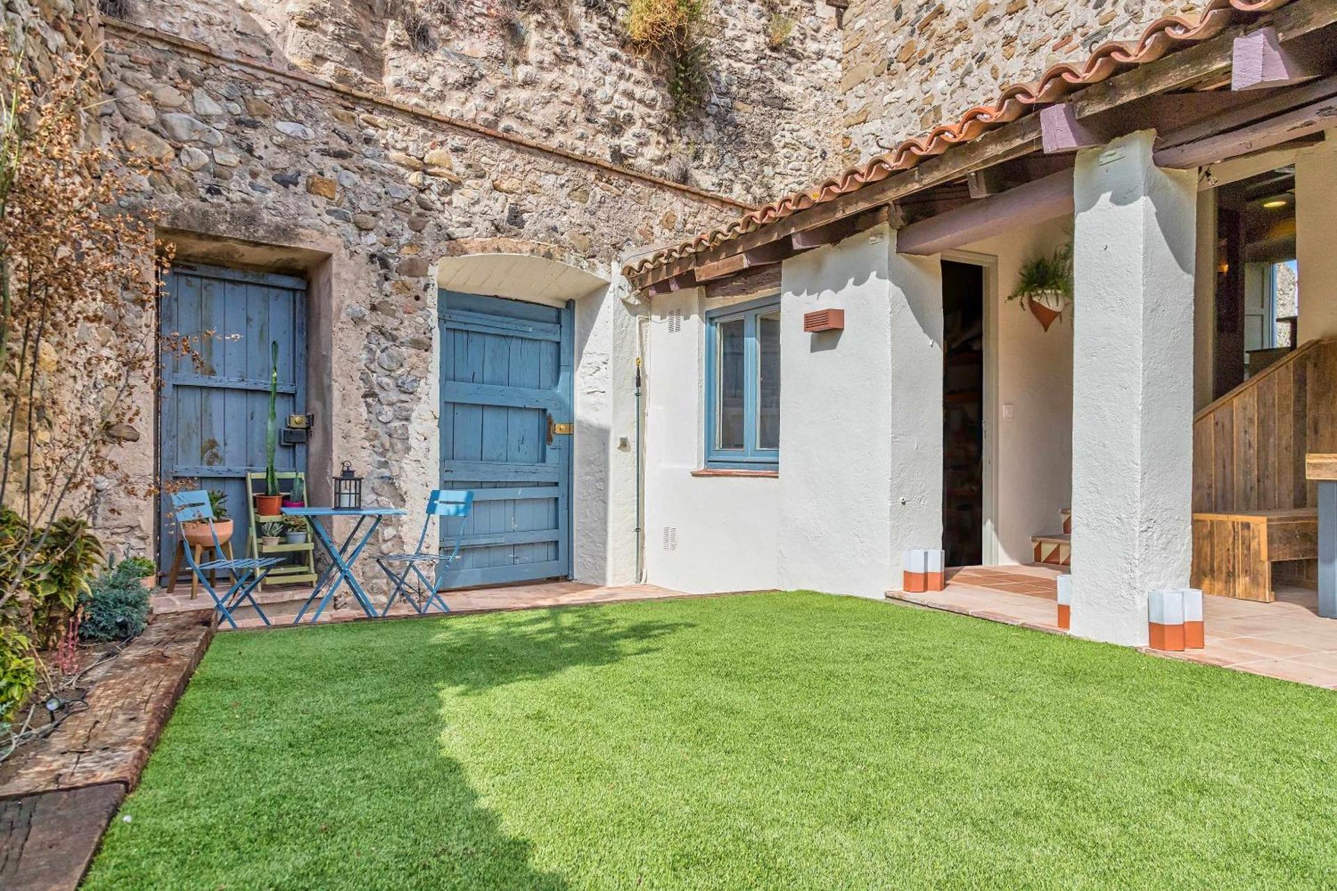 El Molino de Besalú Casa con jardín