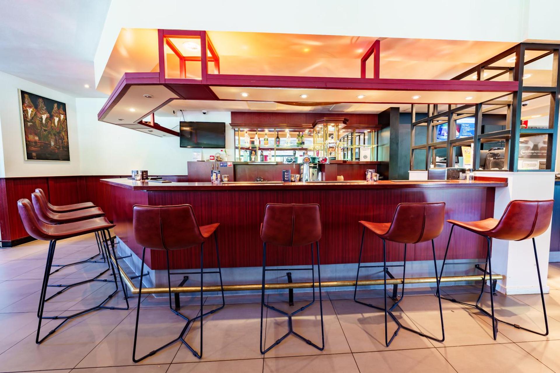 Lounge or bar
