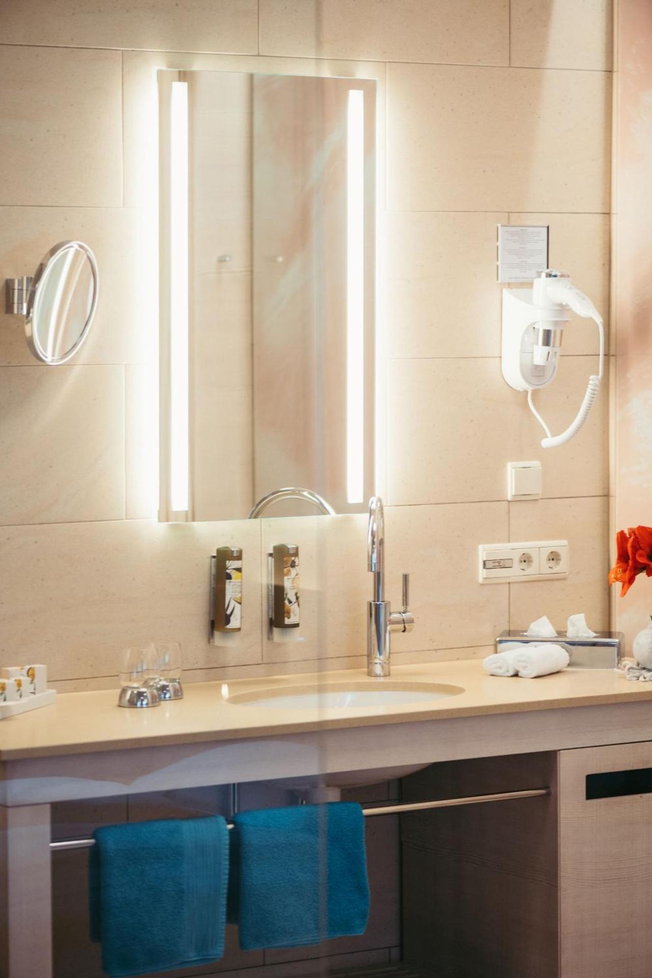 Strandhotel am Weissensee