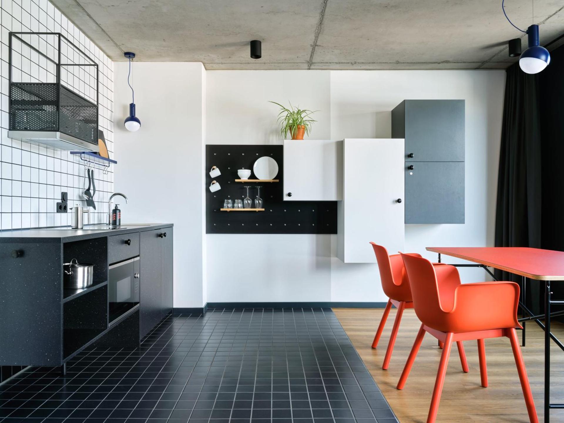 Kitchen or kitchenette