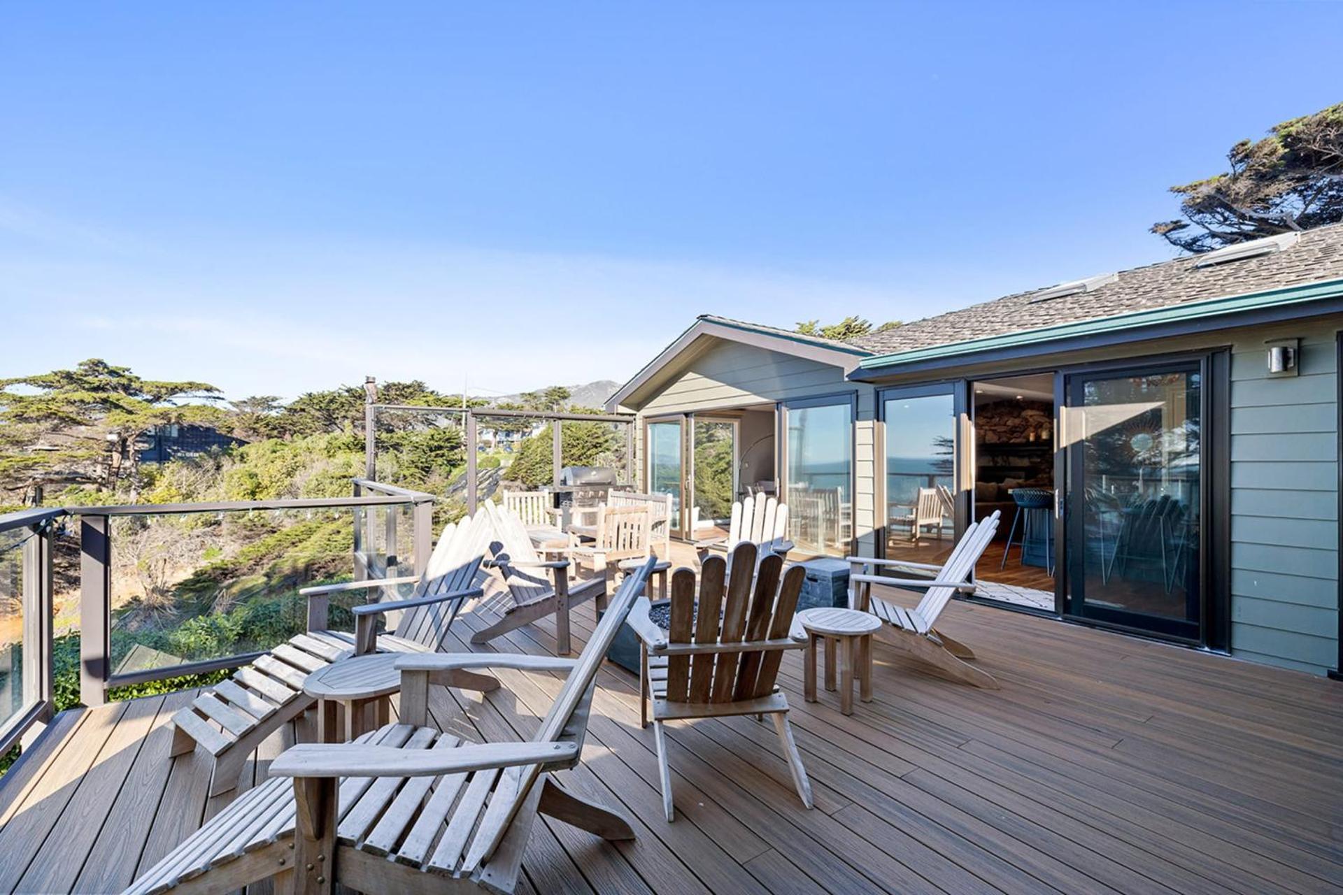 Entire Private Coastal Retreat - Spectacular Ocean Views wHot Tub