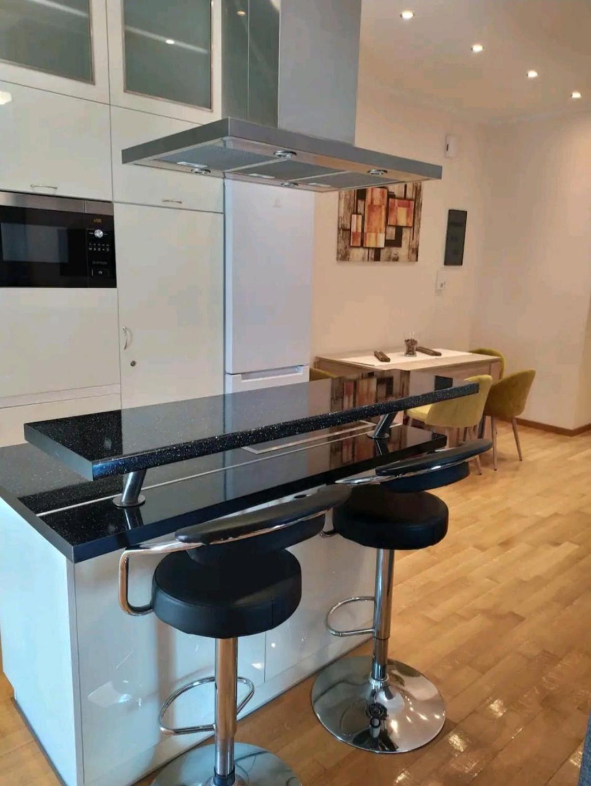 Stylish -Modern Apartment heart of Marousi