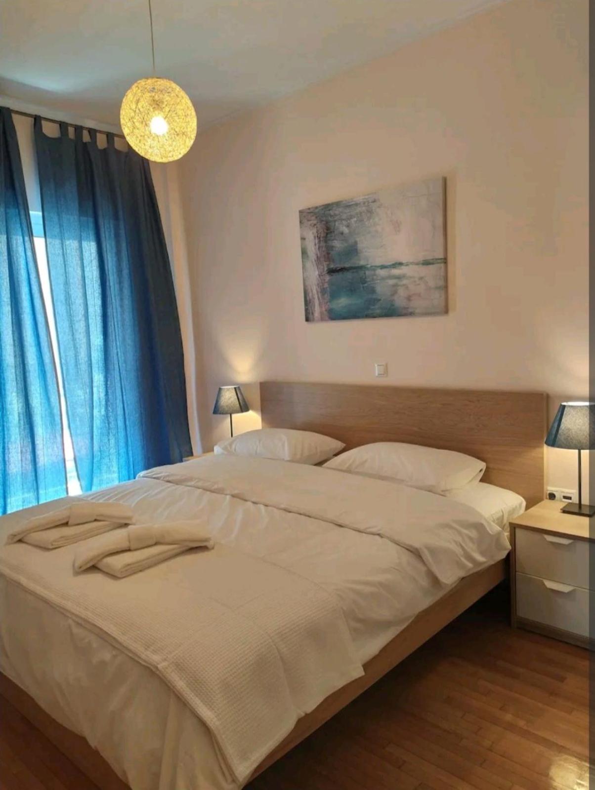 Stylish -Modern Apartment heart of Marousi