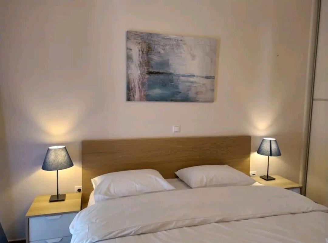 Stylish -Modern Apartment heart of Marousi