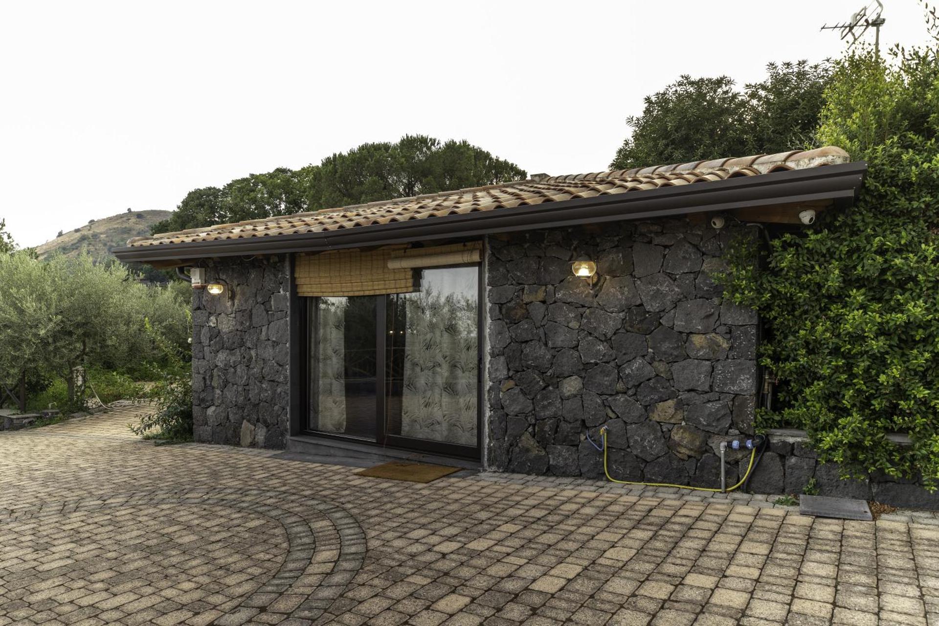 Casetta delle Rose sull'etna