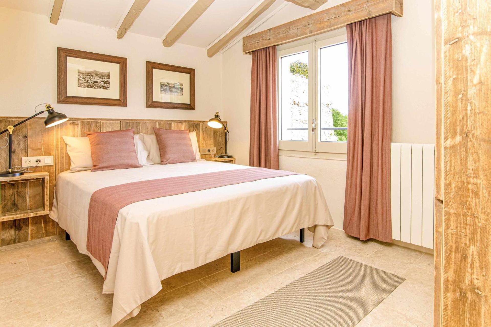 El Molino de Besalú Casa con jardín