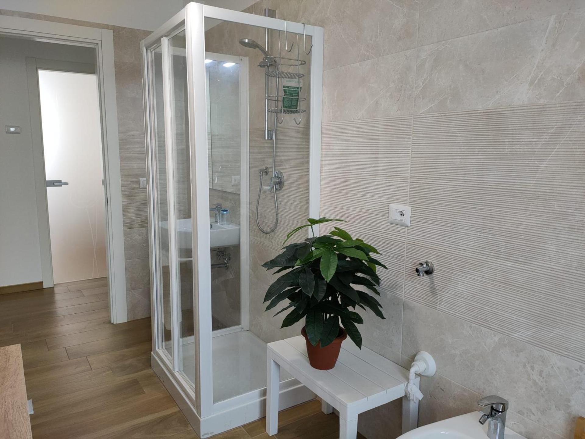 Villino Maria Pia, appartamento in villino in centro storico L'Aquila