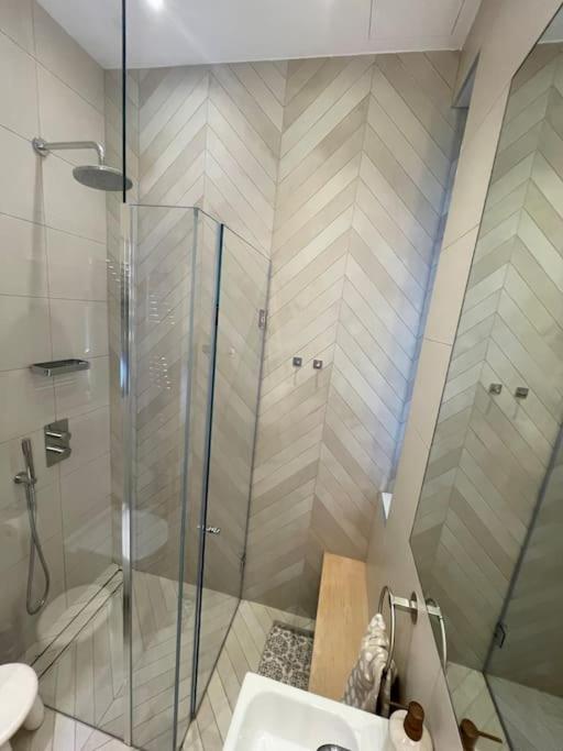 Stylish 3-bedroom flat in Kensington