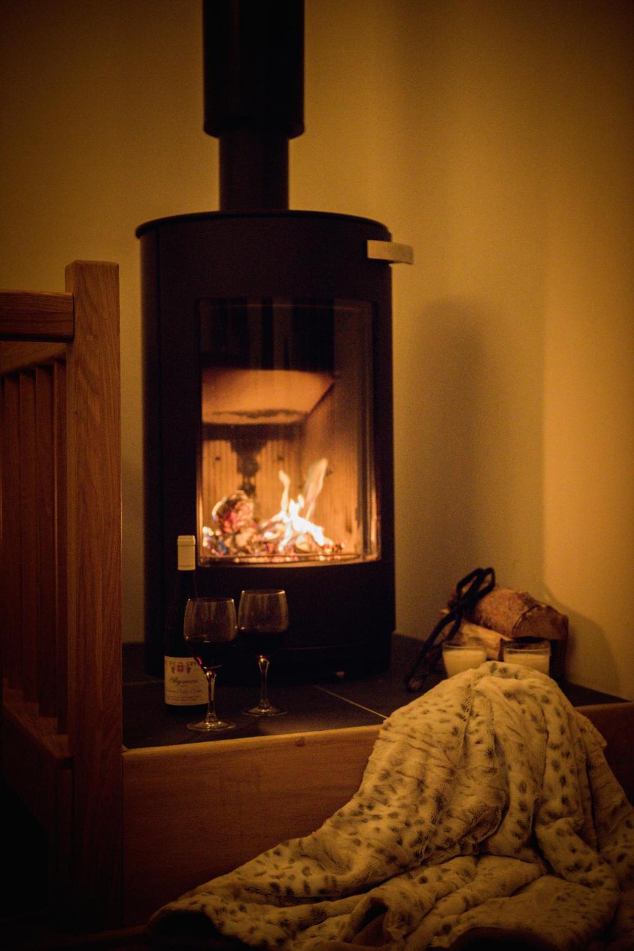 Couples Gem - Sensational views Nr Morzine