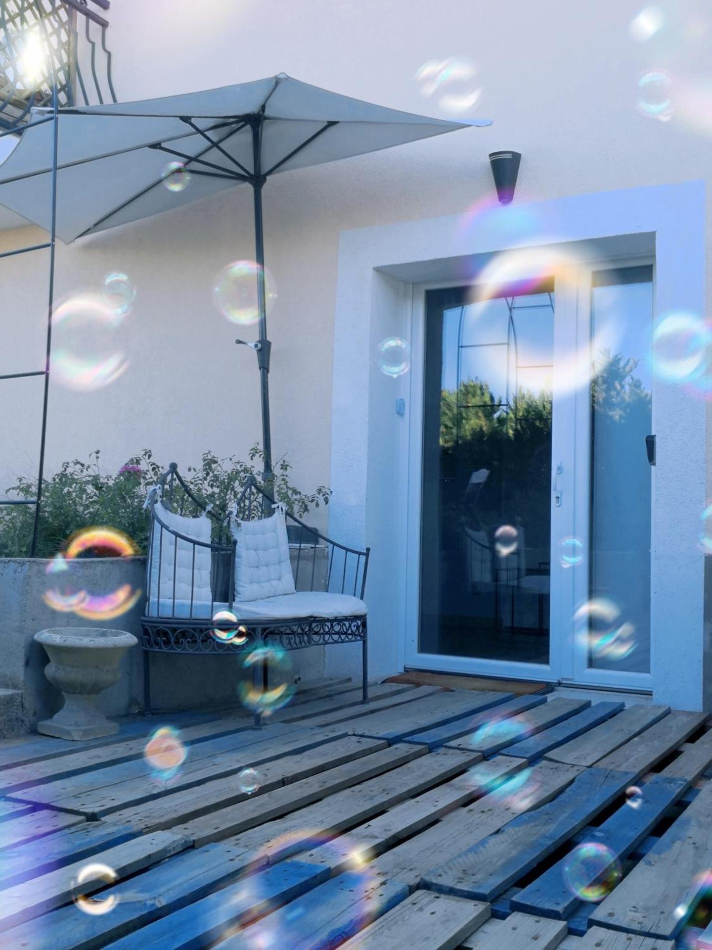 Petit Paradis Cosy T1 Bis 40m2 Indépendent Studio en Maison avec Jardin & Parking Gratuit