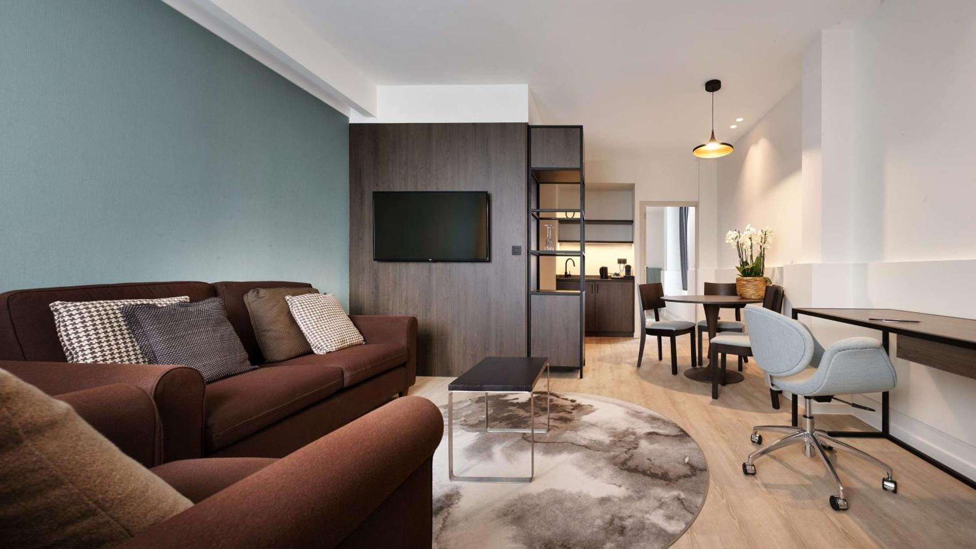 Photo of the whole room