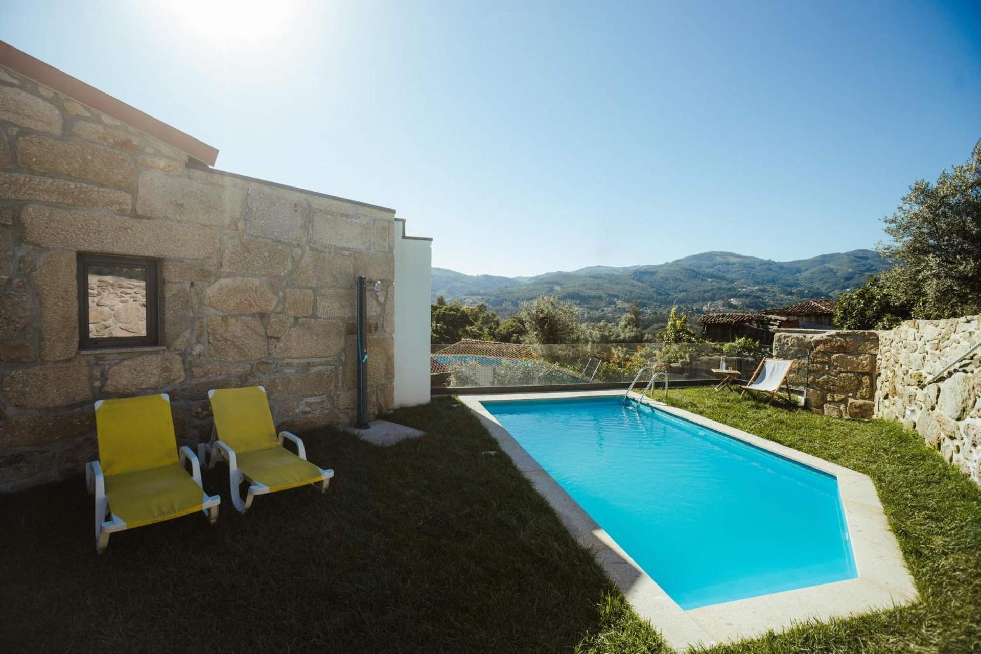Casa da Vila - Pool & Hot Tub with Mountain View in Gerês