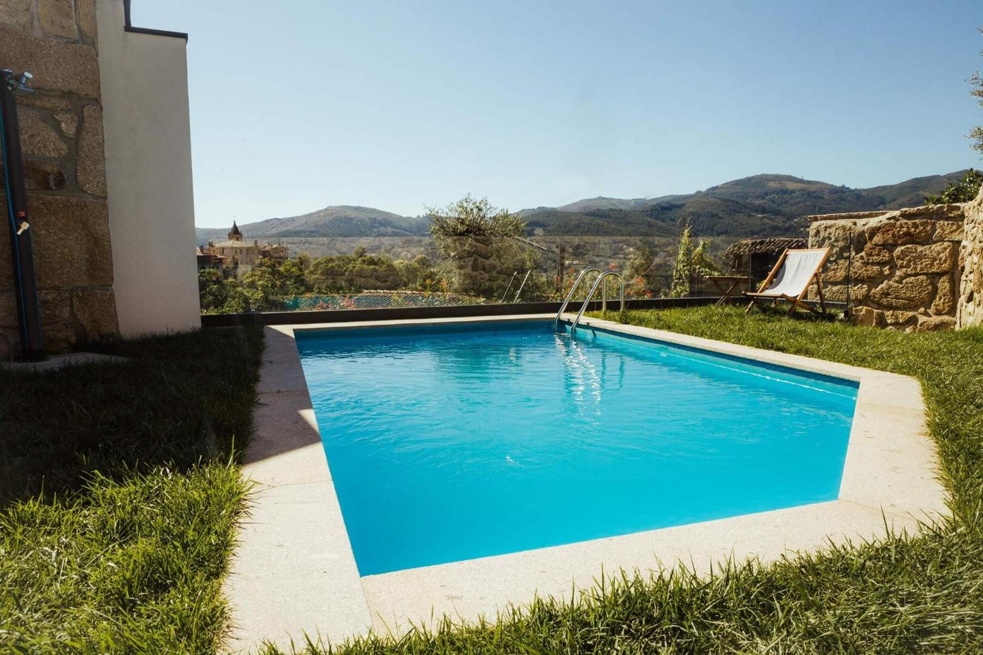 Casa da Vila - Pool & Hot Tub with Mountain View in Gerês
