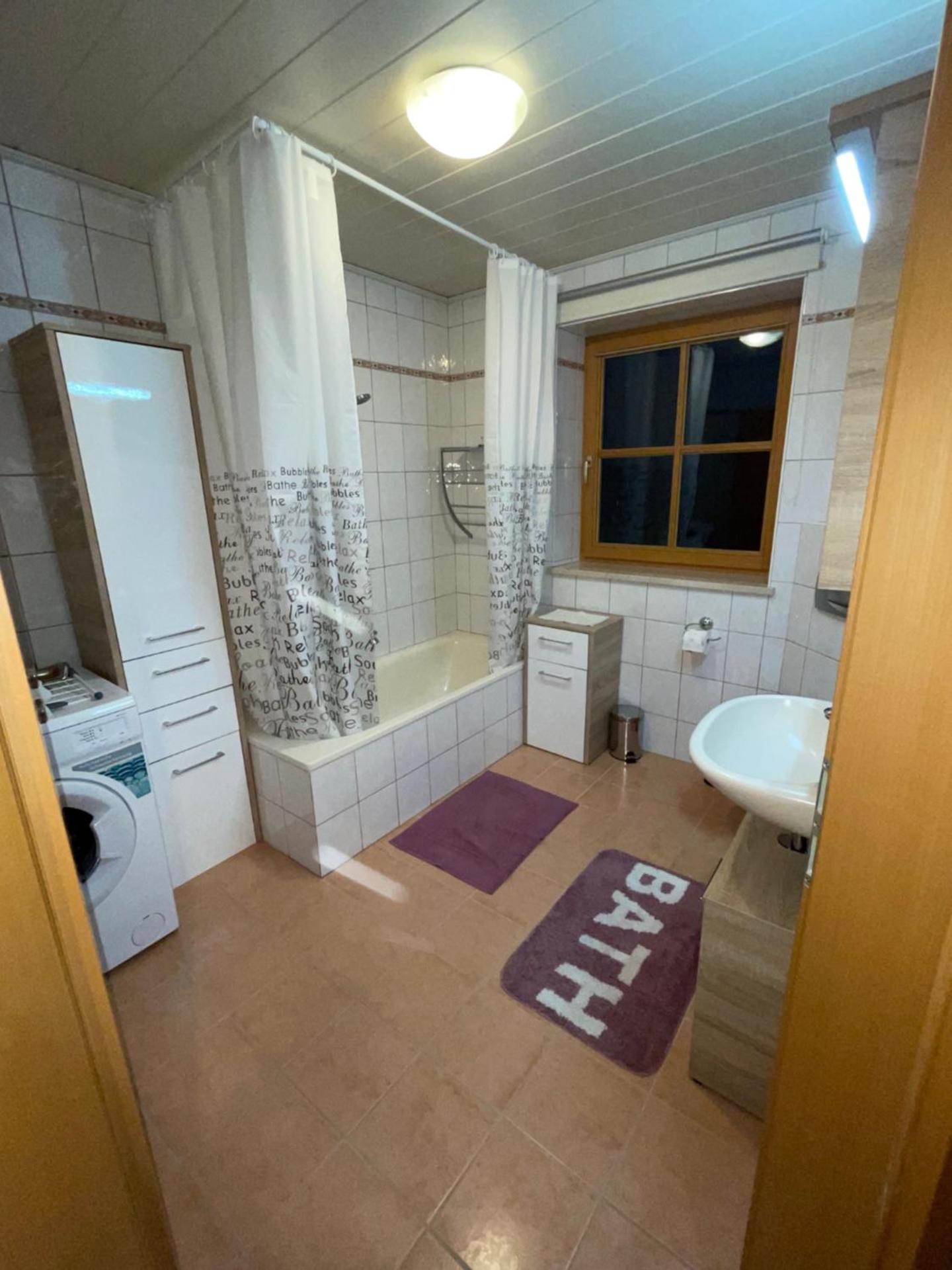 Handwerker- Ferienwohnung nur 9 Min von Landshut entfernt