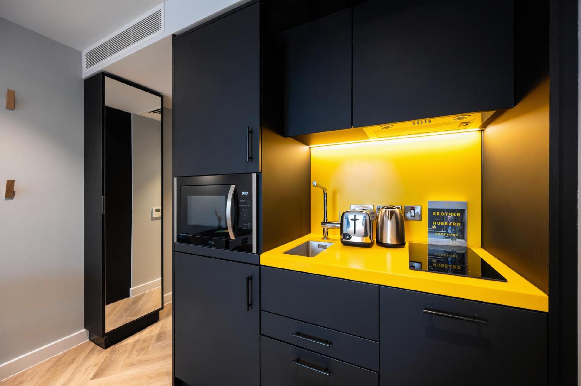 Kitchen or kitchenette