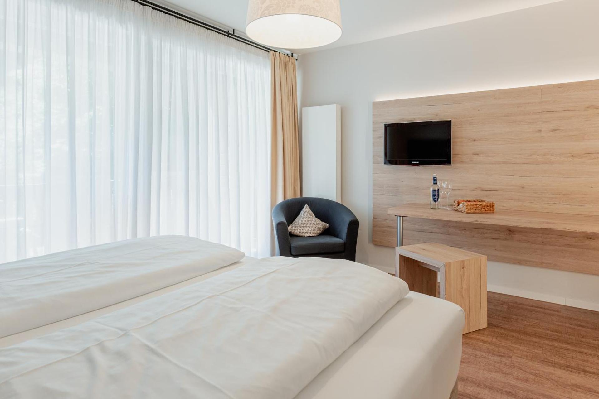 Deluxe Double Room with Balcony