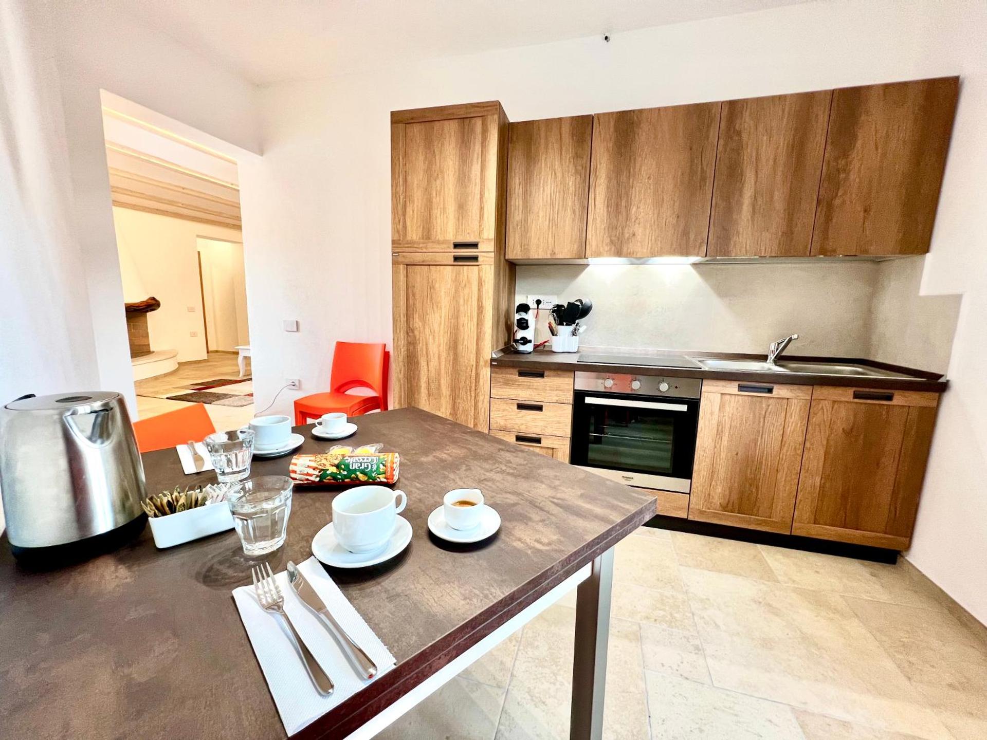 Kitchen or kitchenette