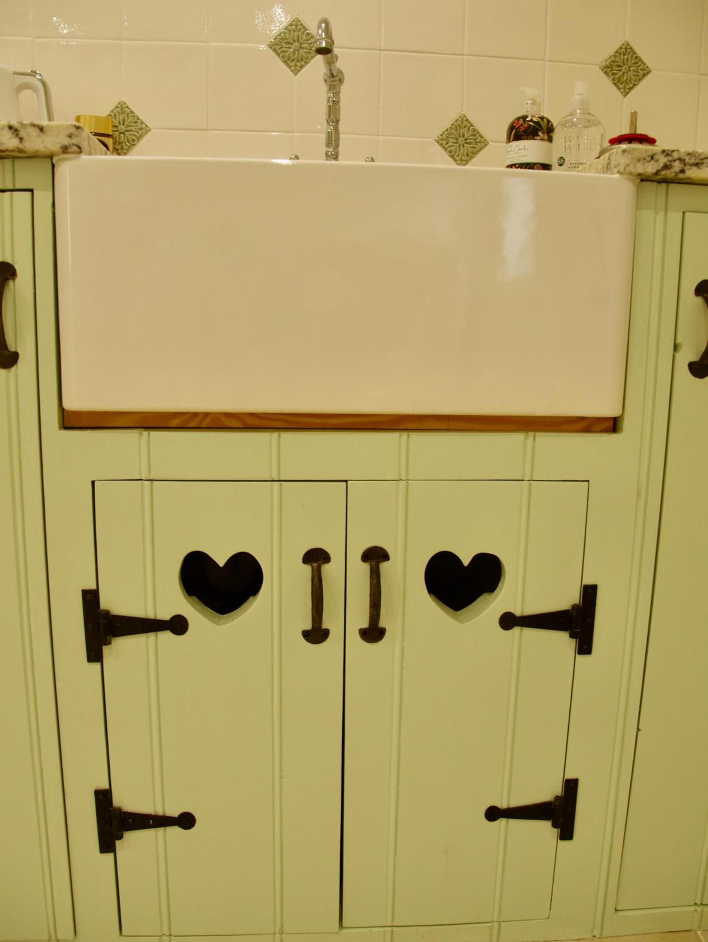 The Georgian Coach House:New Forest with hot tub