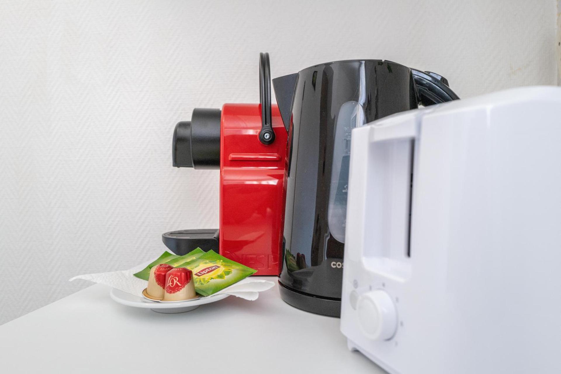 Coffee/tea facilities