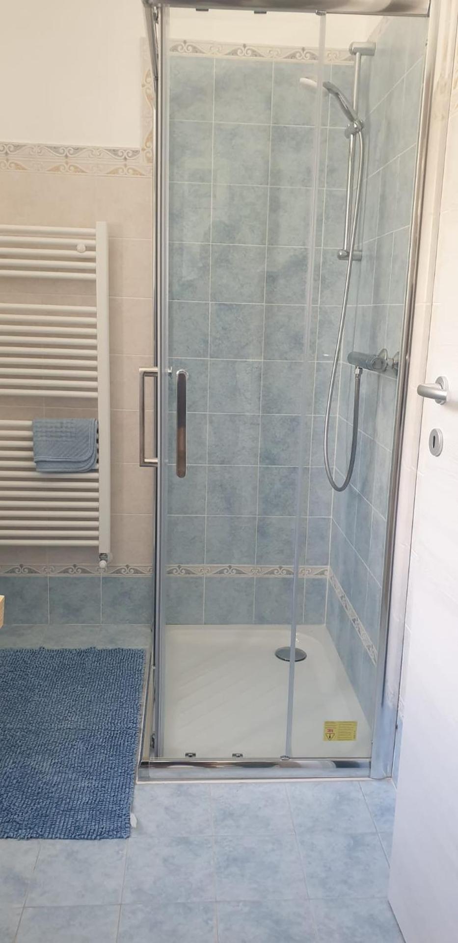 I LAGHEE casette BREVA e TIVANO Stylish Winter Cottage Cozy Home with Private Garden