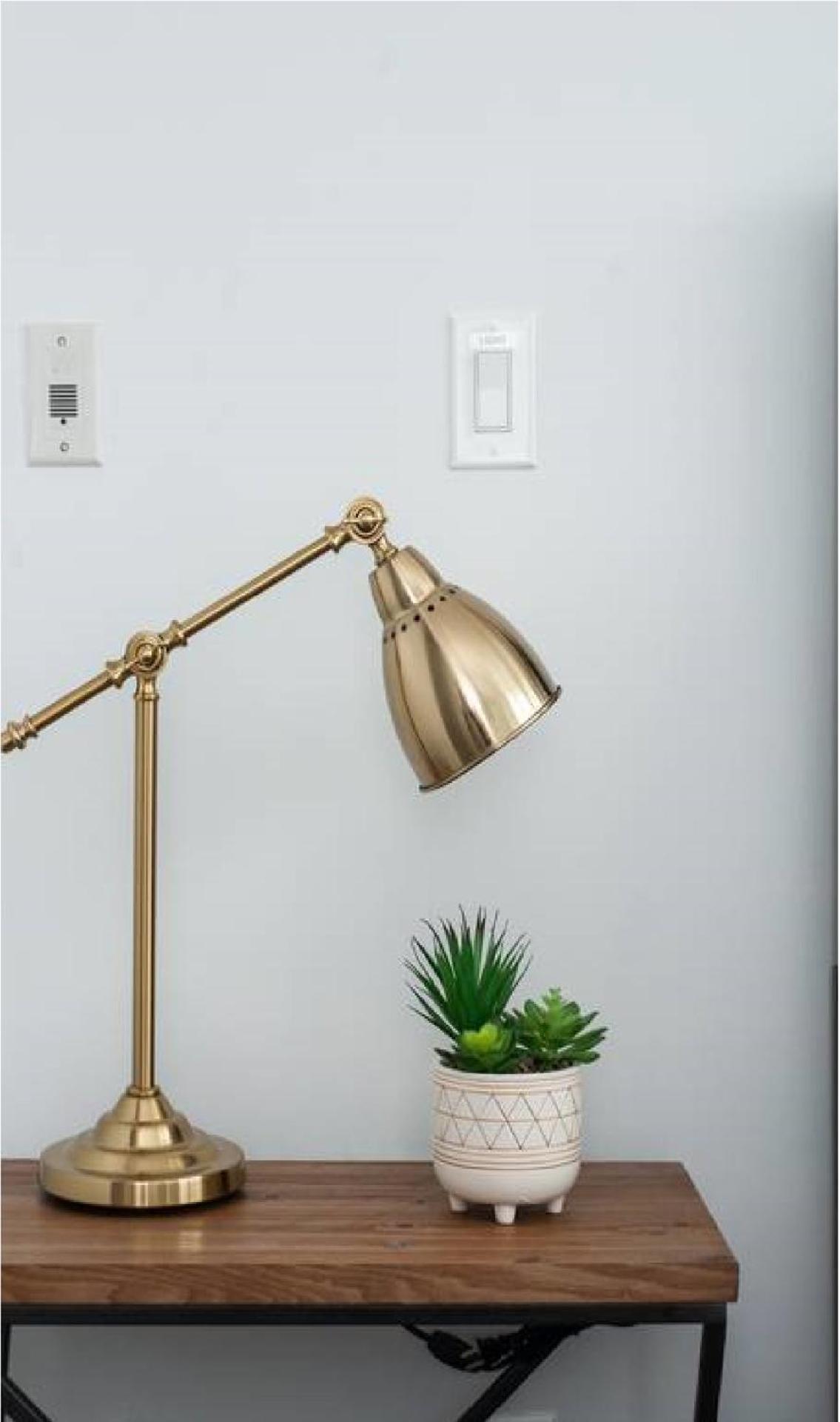 Toronto Downtown Core Two Bedroom Condo with CN Tower View, Free Parking