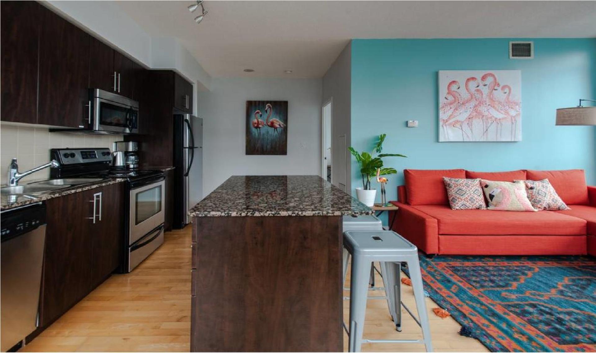 Toronto Downtown Core Two Bedroom Condo with CN Tower View, Free Parking