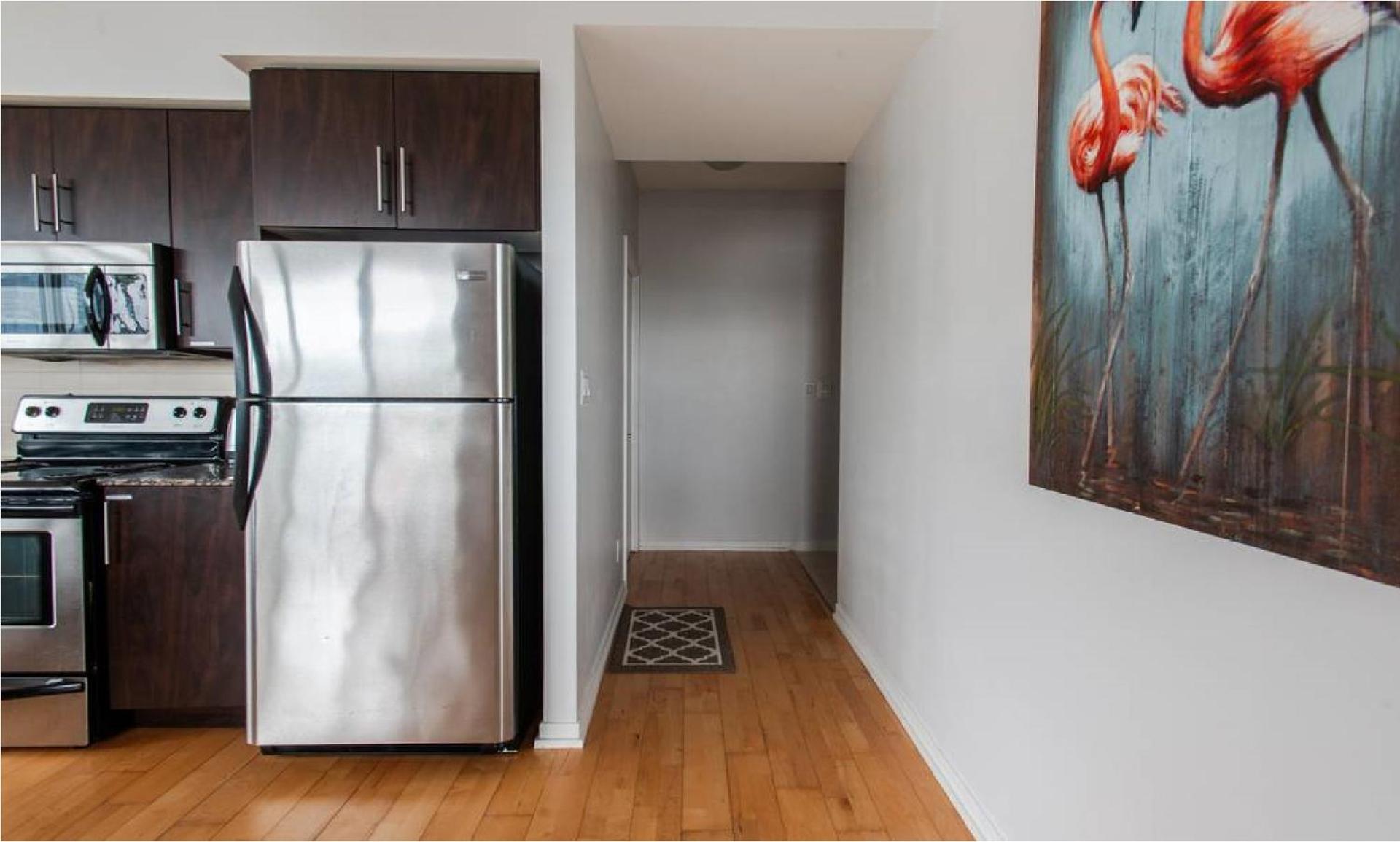 Toronto Downtown Core Two Bedroom Condo with CN Tower View, Free Parking