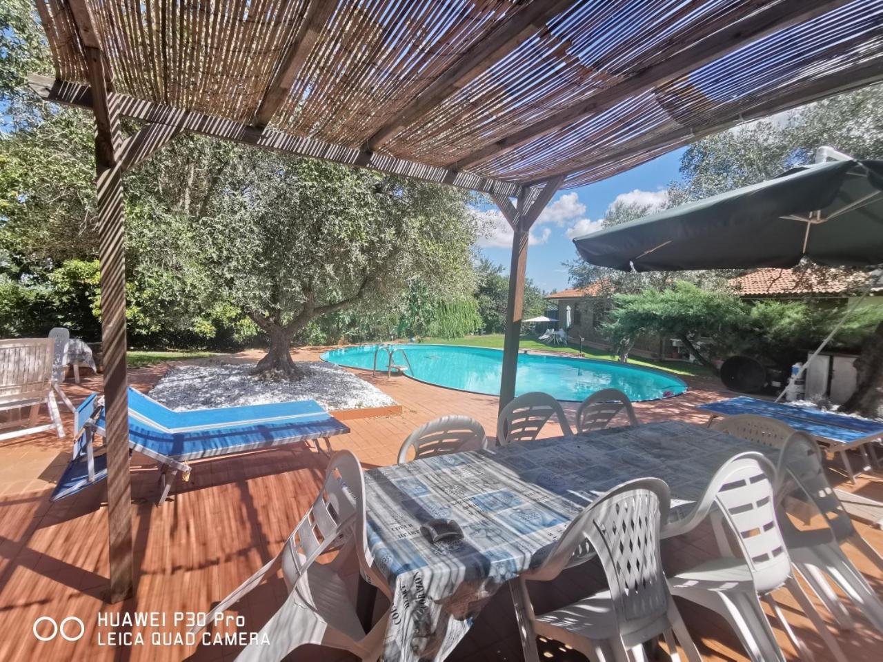 villa di charme con piscina e jacuzzi tra Roma e Viterbo