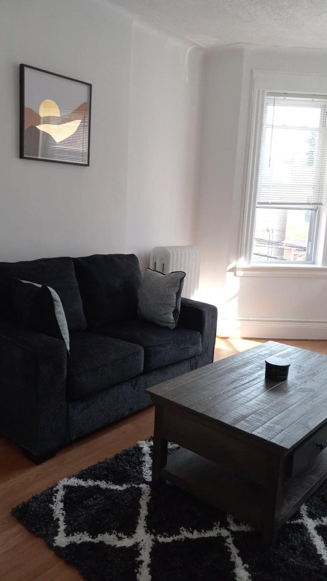 Warm 3 BR for U Near Manhattan View, 15 Min to NYC