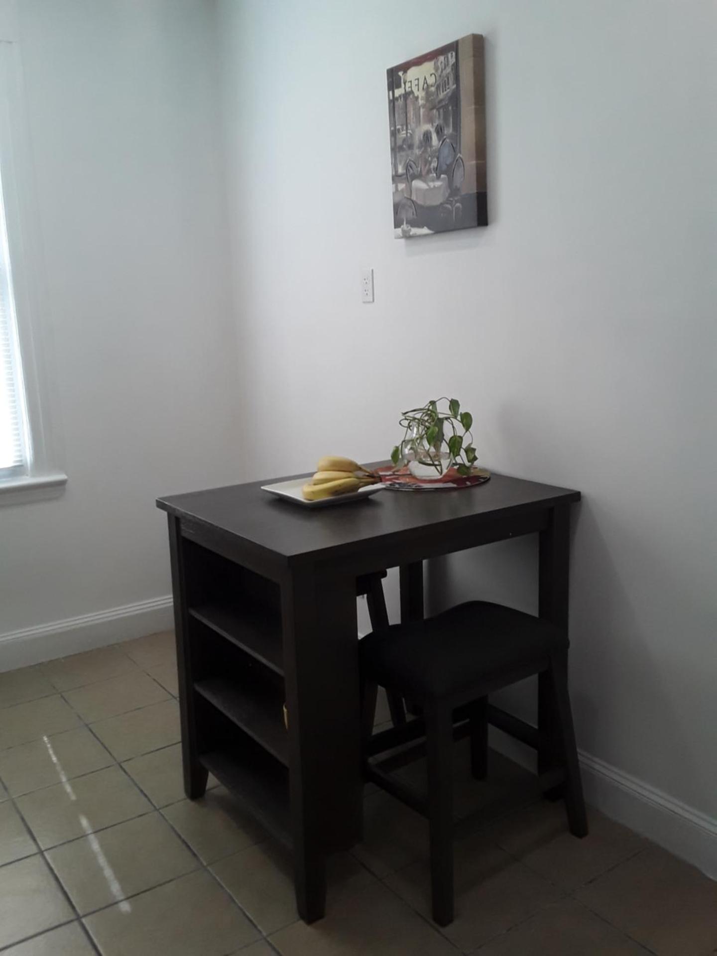 Warm 3 BR for U Near Manhattan View, 15 Min to NYC