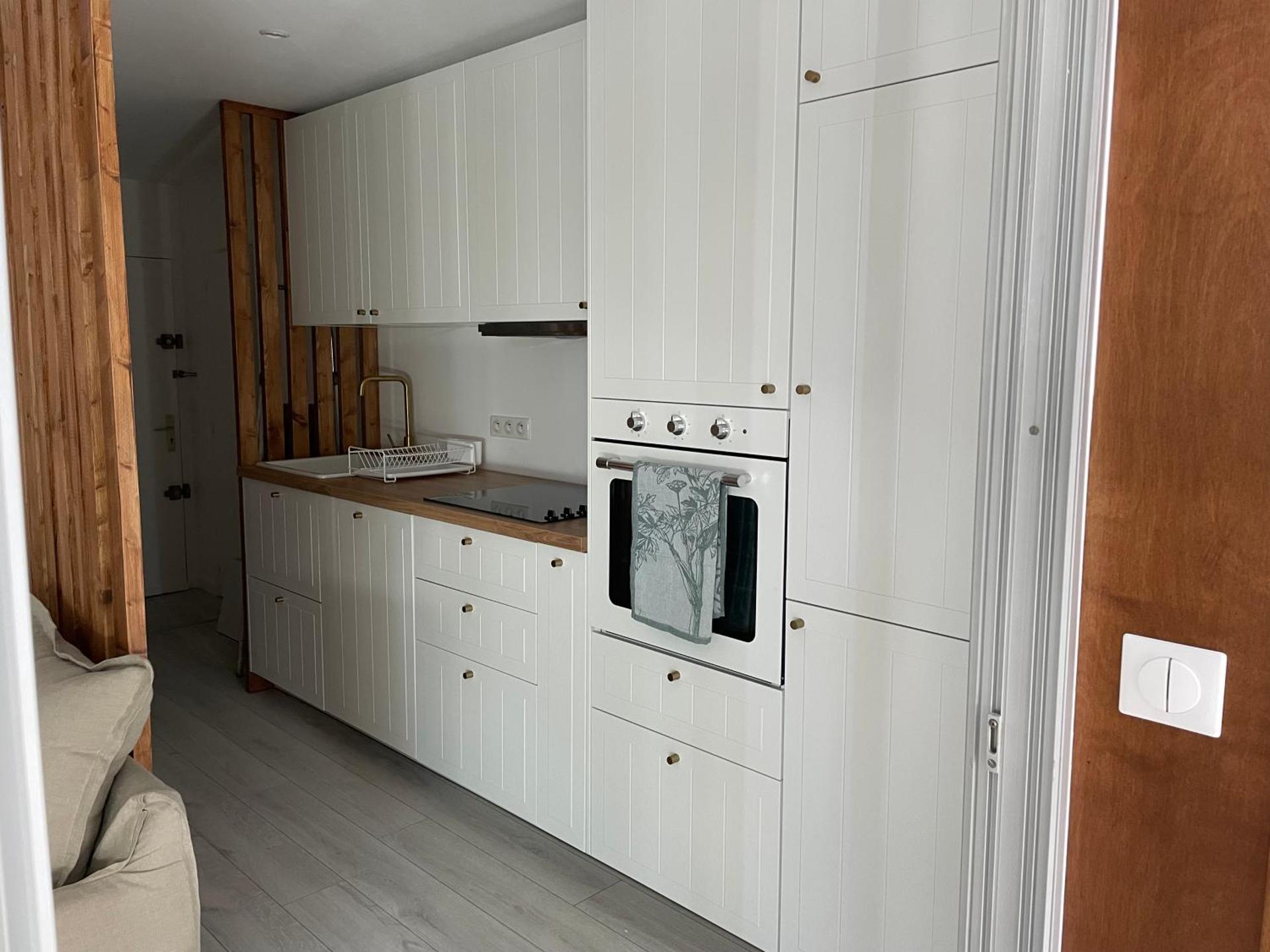 Appartement de standing, vue sur port de plaisance