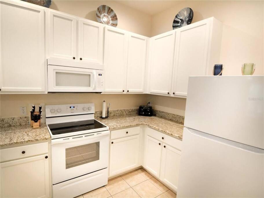 Hidden Oasis near Orlando, Disney, etc.