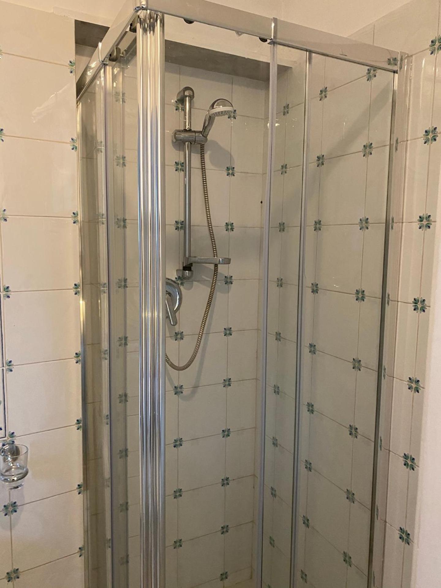 Rooms in San Domenico Maggiore 3