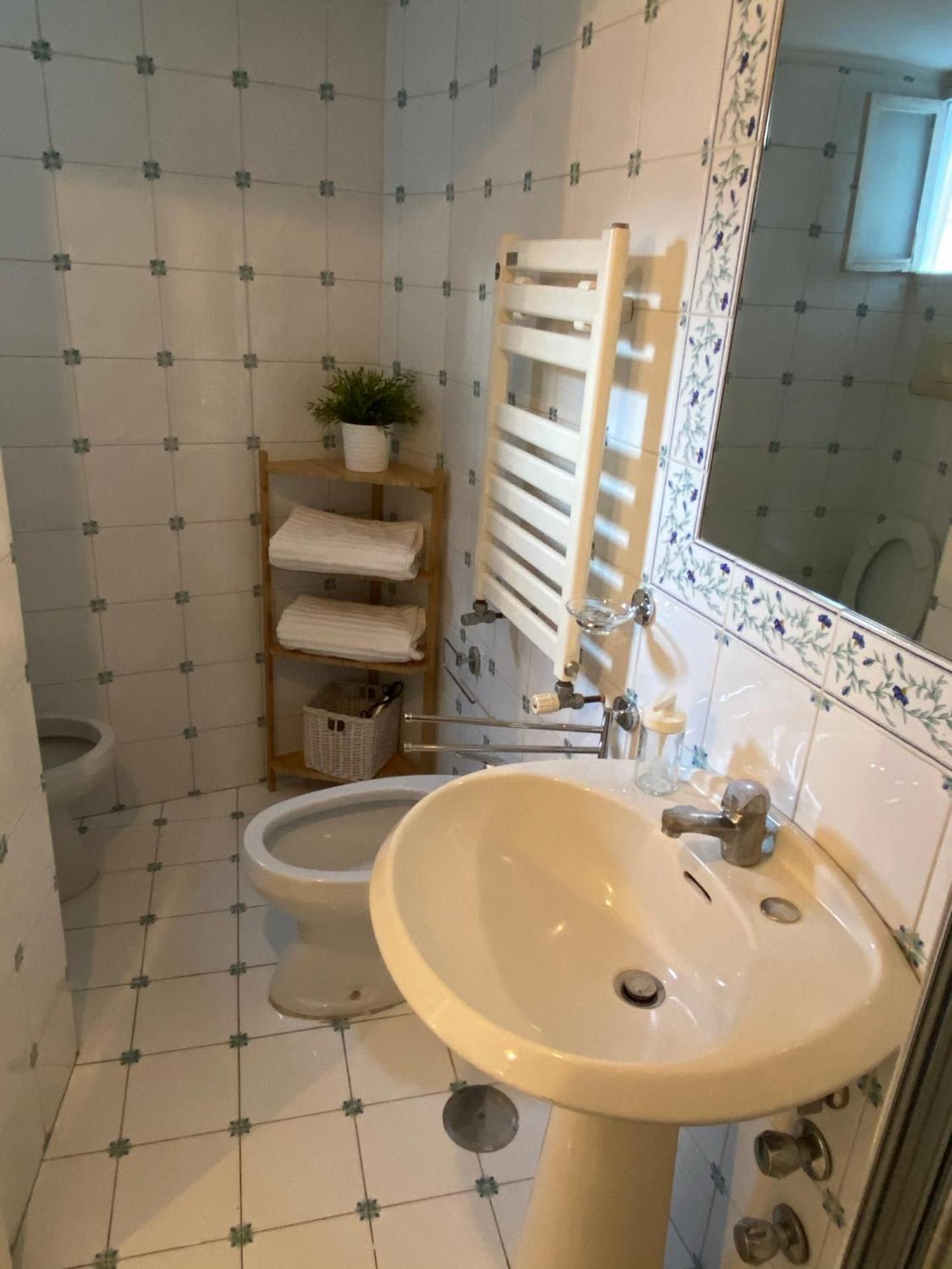 Rooms in San Domenico Maggiore 3